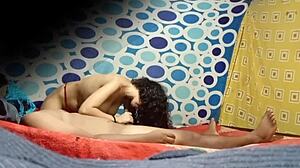 Шпионская камера засняла настоящую колумбийскую медсестру Алексию в деле