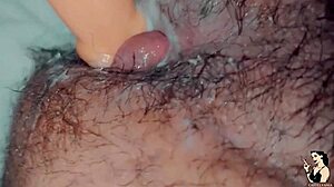 गे गाय रेडहेड फ्रेंड से इंटररेसल ब्लोजॉब ट्रेलर में असफक किया जाता है