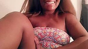 Fat MILF shakes thick ass in underwear to hood hop music exclusively 😍