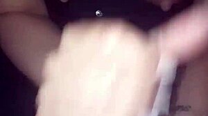 manoseo de tetas con buena paja hasta el final 😋