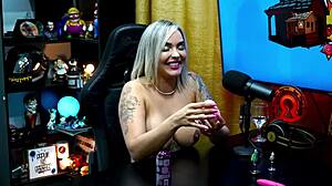 Kiara Blay Gostou Muito Dos Brinquedos Do Estúdio Quase Colocou Dentro Da Buceta - Podcast Púpum No Barraco - Completo No Sheer Red