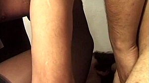 办公室群交，每个员工都操荡秘书