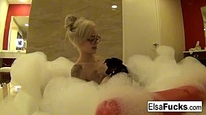 elsa jean intriguingly shows her hotel room and personal features