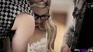 Piper Perri pequena entra em orgia selvagem do namorado