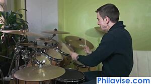 Tricking The Neighbor Into Getting A Beej!