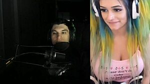 Joycgee and Trainwrecks share their live webcam show