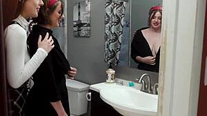 riley nixon and scarlett mae makin out, tyler cruise sneakin a peek outside!