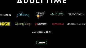 丰满熟女Sarah Vandella在Nuru中玩弄鸡巴