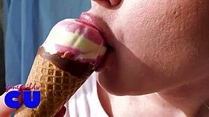 i suck ice cream like a cock... yum!