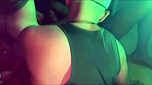 Uma Festa A Três Doces E Travessuras Sexuais Gay  