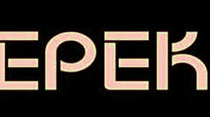 Sarah Rosa Suckles Alexx Blackout's Dick On Christmas!