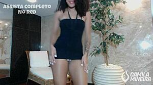 Esmer genç kız funk dansı yapıyor küçük kıçında fişle zenci 18+ genç anal kıç sikme