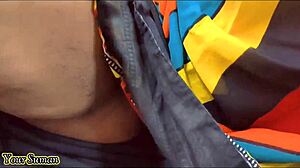 Bhojpuri príbeh s tučnou zrelou kurvou používajúcou dildo v detailoch