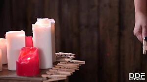 Dominerende Klient Smækker Fetish Prostituerede Satin Blooms Røv. Hun Knæler for Blowjob.