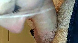 Johnny gets some head from the blonde, it's so good! 😍