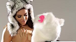 What’s Up with Lola Foxx and Her Furry Hat Babes in This Sexy Clip?