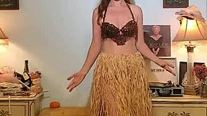 Dainty Rascal Dancing With Body Positivity And Confidence