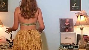 Dainty Rascal Dancing With Body Positivity And Confidence