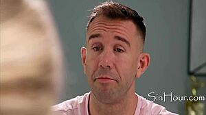 Blonde Masseuse Slimthick Vicc Offers Labia Massage with Sexy Pussy Lips