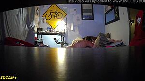 Jeni и Jason попались на скрытую камеру во время жаркого секса