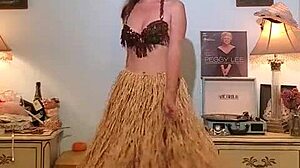 Dainty Rascal Dancing With Body Positivity And Confidence