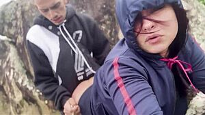 novinha rabuda gets caught flashing at beach