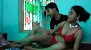 Indian Cute Bhabhi Fucks Devor at Home - So Hot!