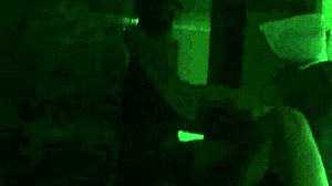 pareja garchando en un cyber de buenos aires, voyeur style, so hot and intense.