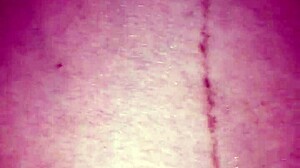 embarazada en una caminata relajante