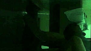 pareja garchando en un cyber de buenos aires, voyeur style, so hot and intense.