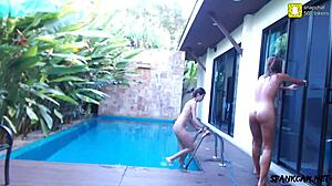 Omg Just Found My Neighbor Camming Live