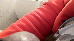 Amateur Latina beauty enjoys black cock in a hot scene