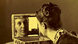 vintage EROTIC ANIMATION brings retro charm