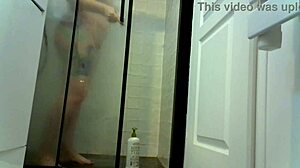 Short shower scene in paris with big tits milf