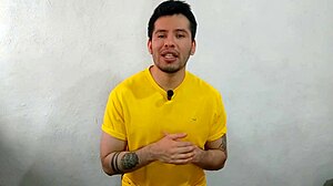 Young twink with 21cm cock fucks taco seller in warehouse