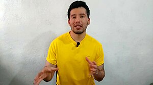 Young twink with 21cm cock fucks taco seller in warehouse