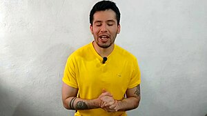 Young twink with 21cm cock fucks taco seller in warehouse