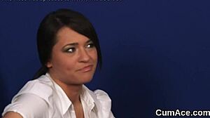 Hot beauty gulping cum in blowbang 😋