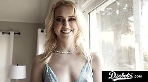 Hot Blondie Feels Intense Pleasure In Threesome