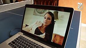 Lucky Guy Fucks Girlfriend Raven Bay!