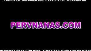 Juan Loco gyors szexjáték trükköket tanít mostohanagyi Syren De Mer-nek, az első lecke hamar eldurvul