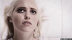 Черный парень разносит горячую волосатую киску девственницы 18+ в гараже 😈