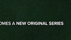 Hei, uită-te cum Alice Green, roșcată micuță 18+, își ia pizda futută tare!