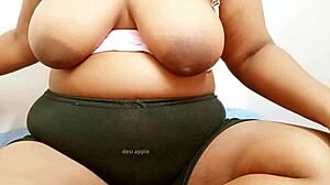 Indian girl shows her boobs