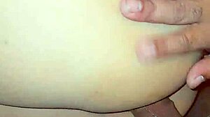 청년 심리 친구가 성숙한 밀프와 애널 플레이로 야하게 날뛰어