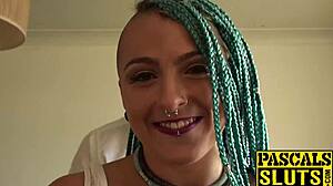 Orion Starr verkent dominatie in groepsscène