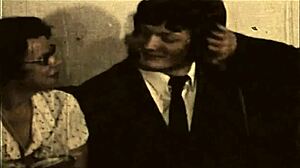 Hey, ooit een vintage oma kutje gezien in mijn geheime leven? Het is wild. Herbeleef die harige groepsmomenten met rijpe milfs!