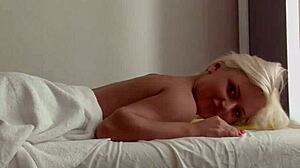 Hotteen 18+ Vol 4 Tam Film Rus 18 Yaşındakilerle Dolu. Anal, Üçlü ve Lezbiyen Aksiyon İzle Şimdi!