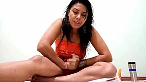 Sarah rosa feels excited in porn behind scenes