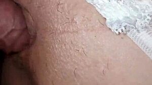 La rubia española frota mi cojito con su polla